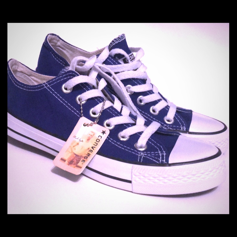 NWT Converse Chuck Taylor Sneakers